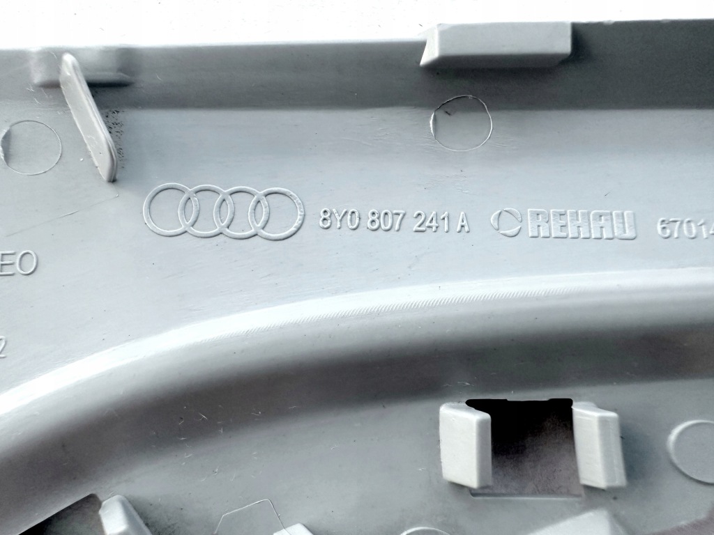 фото №9, Заглушка фаркоп передняя audi a3 8y0 s-line s3 - aso