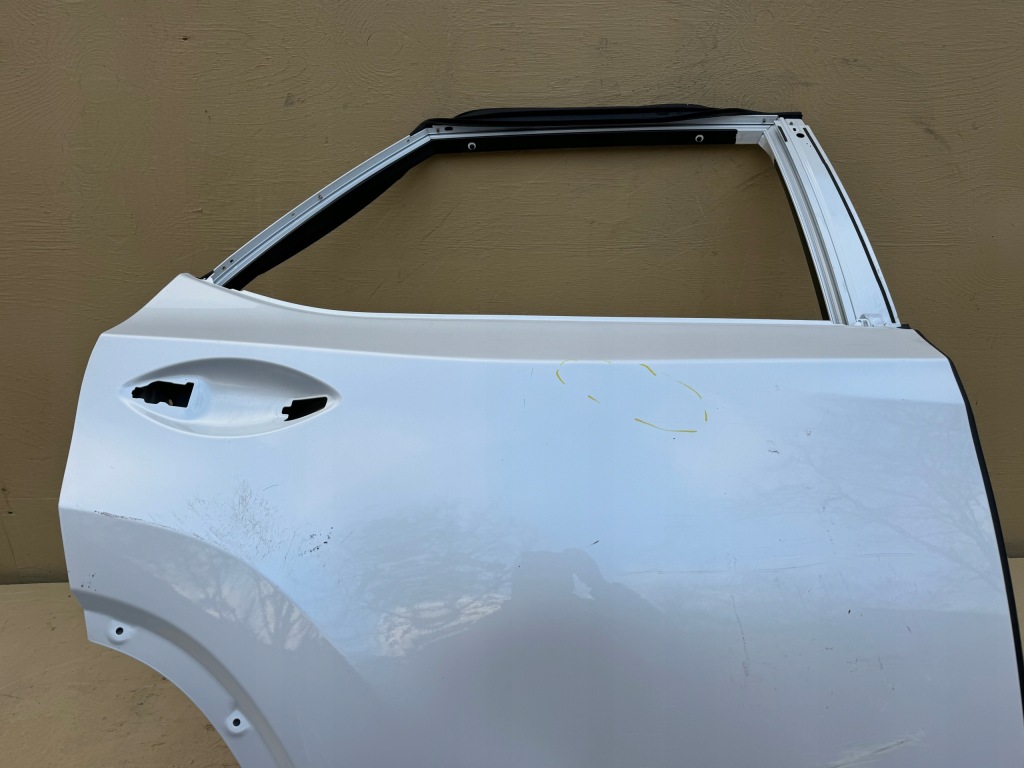 Lexus rx iv 4 15-22r дверь правое  задняя правый  задняя Цена