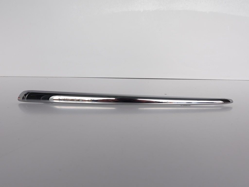 фото №1, Mercedes cls c257 18- молдинг хром права na решітка радіатора