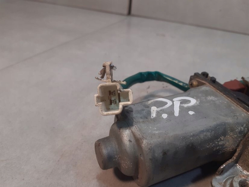 фото №8, Підйомник скло toyota corolla e11 правий перед