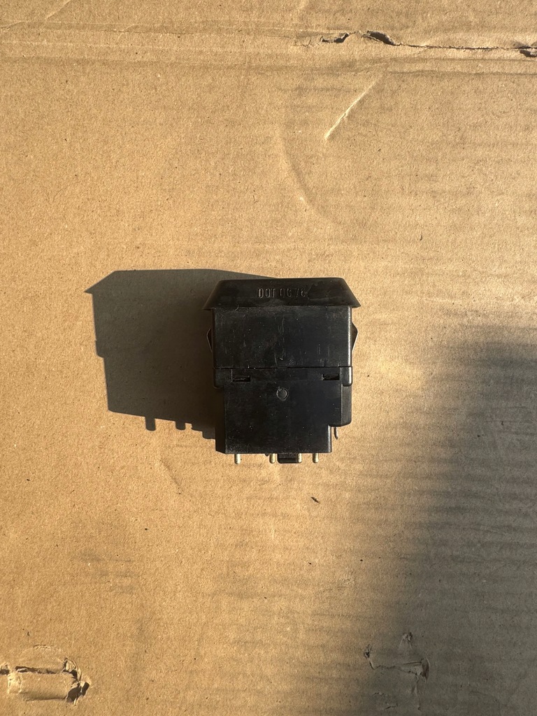 фото №9, Mercedes w123 taxi кнопка перемикач вимикач штекер