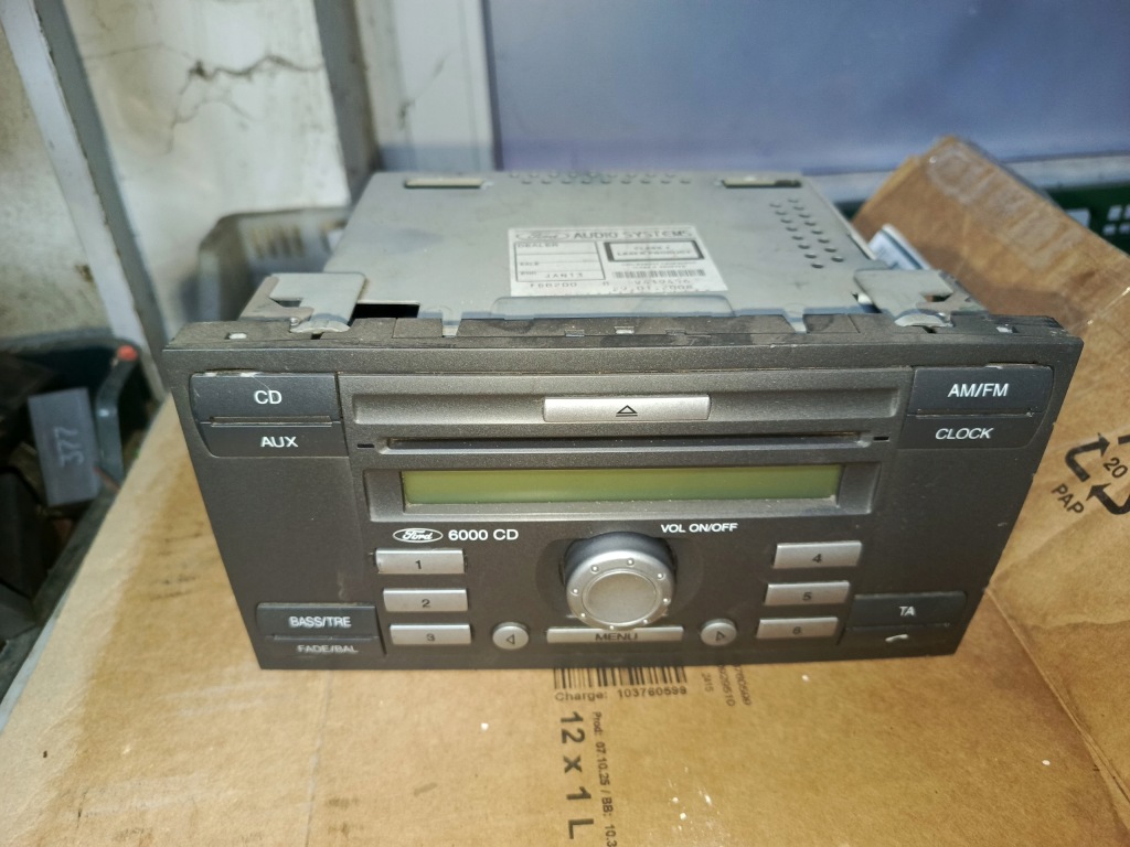 Купить Ford fiesta mk5 mk6 рестайлинг  05-08 радио заводской