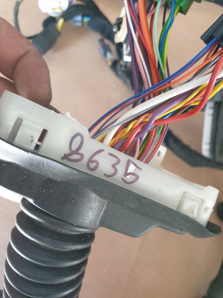 фото №4, Citroen ds7 электропроводка дверь передних 9826015580