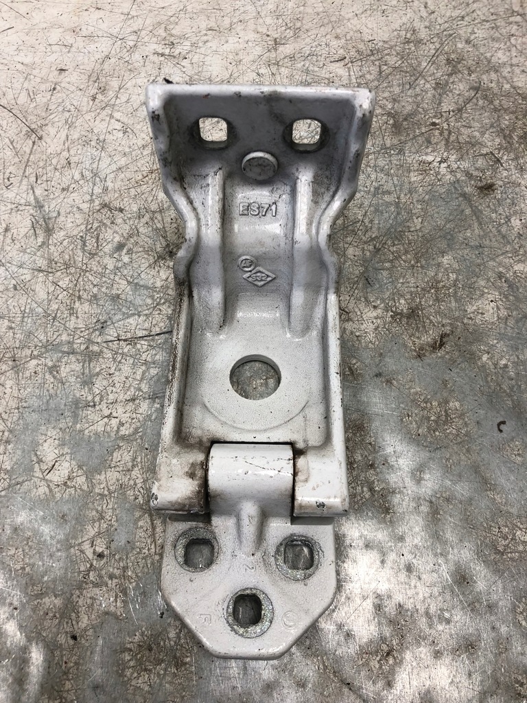 фото №3, Петля дверь задняя левый правый renault master iii iv 844000013r