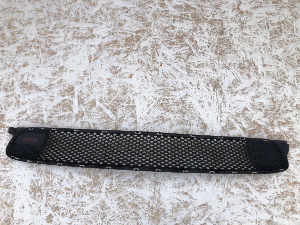 фото №1, Решётка средняя бампера mercedes a klasa w177