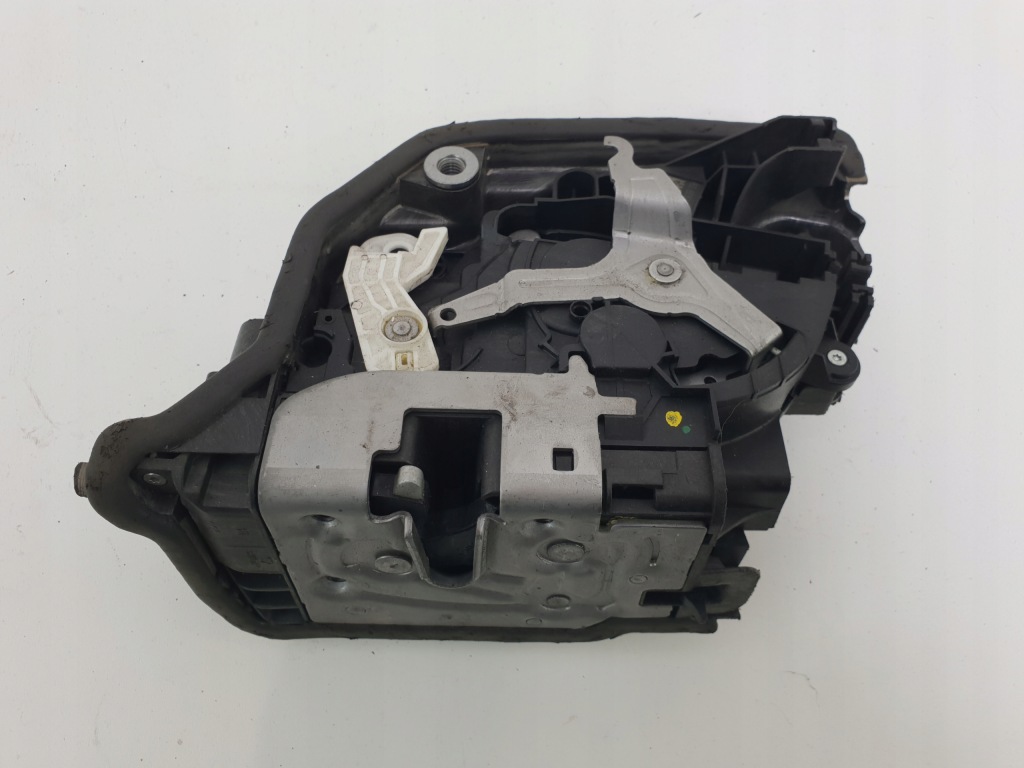 Купити Bmw x1 f48 замок двері ліва задній 7281939