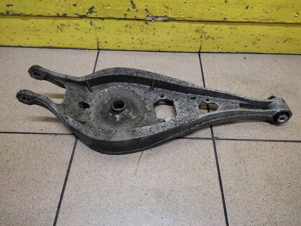 фото №1, Bmw e46 kombi 2.0 d важіль лівий задня