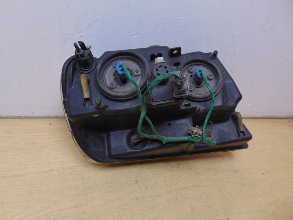 фото №15, Лампа левая перед jeep cherokee wj 99-04 europa