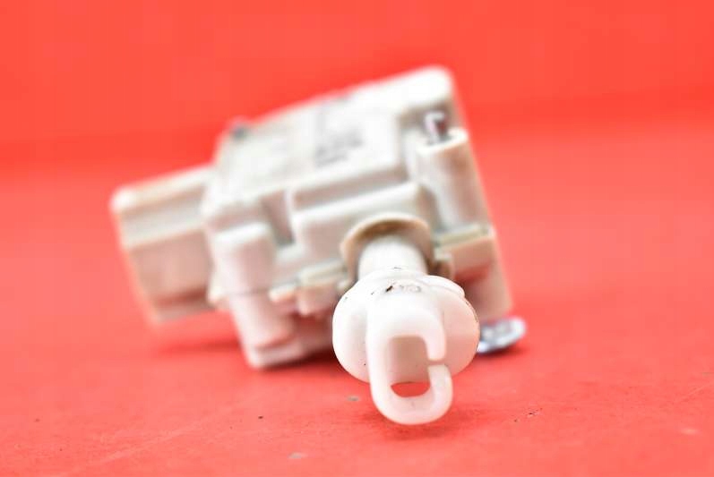 фото №6, Моторчик кришка пального 1t0910773 vw touran 1 i 03-06