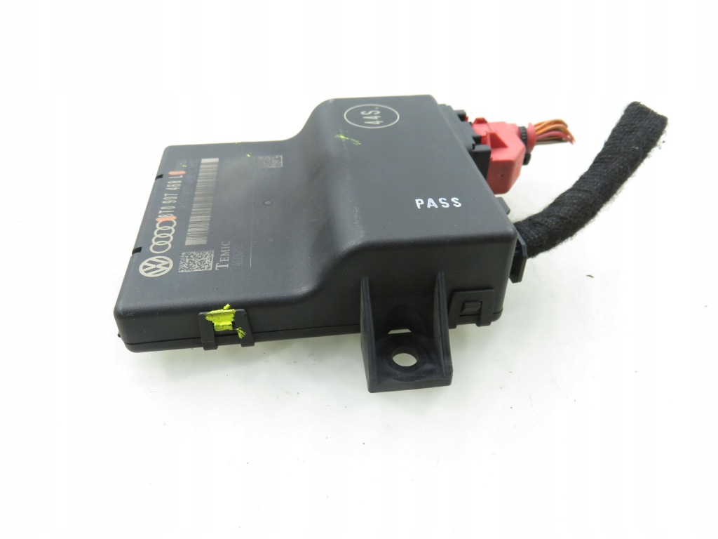 Шлюз audi a4 b8 седан 8t0907468l с Разборки