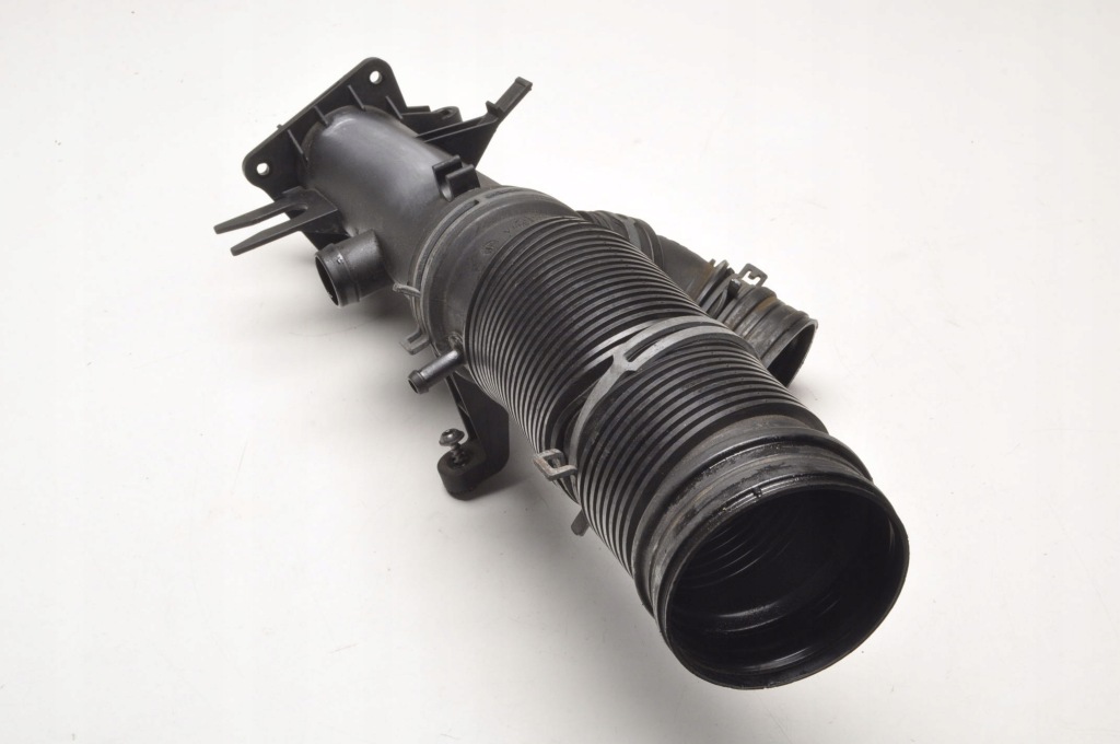 фото №4, Skoda fabia ii труба воздухозаборник воздуха 03c129617g