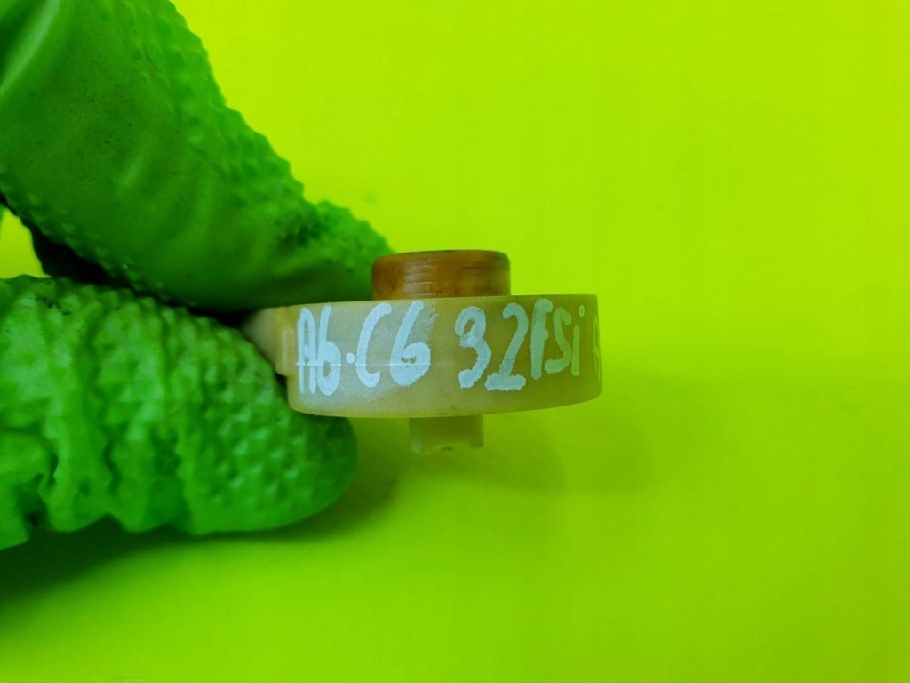 Колесо шестерня пластик привод крышка коллектор audi a6 c6 a4 b7 a8 3.2 fsi 859936 в Украине