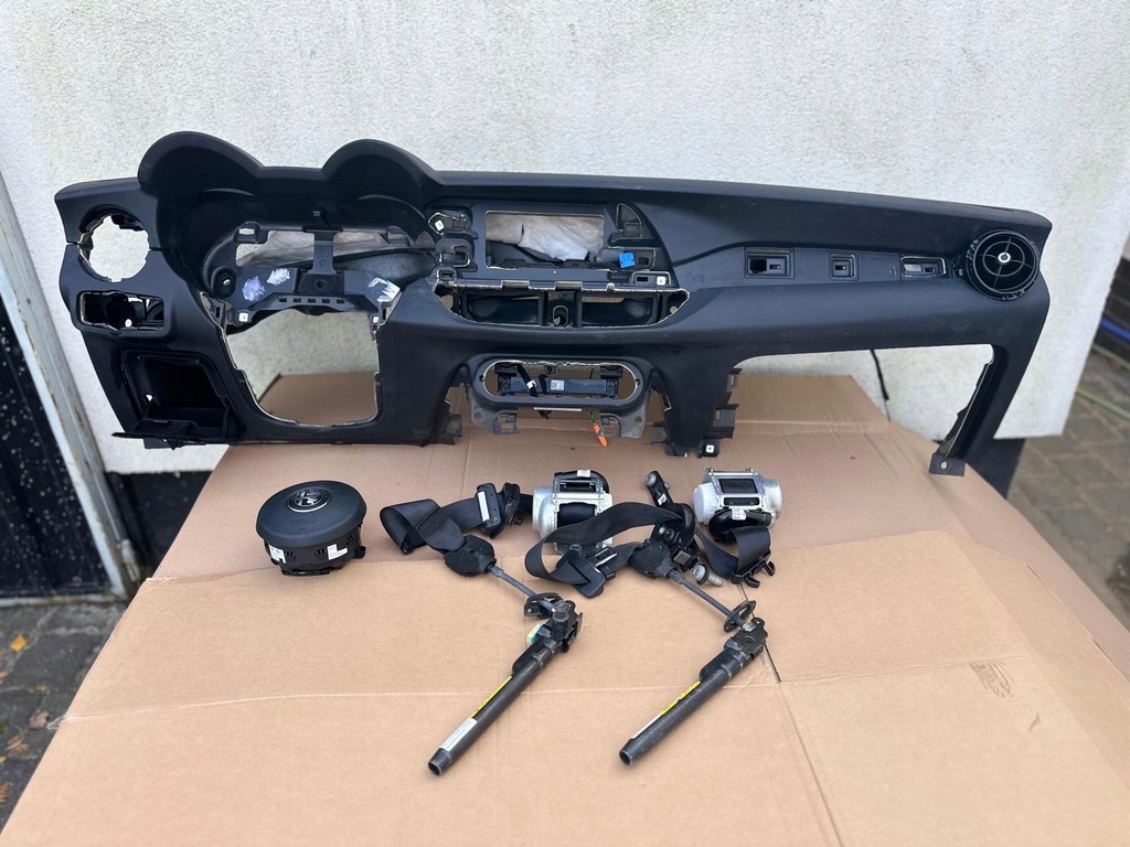 фото №1, Alfa romeo stelvio приборная панель консоль pulpit подушка безопасности ремни