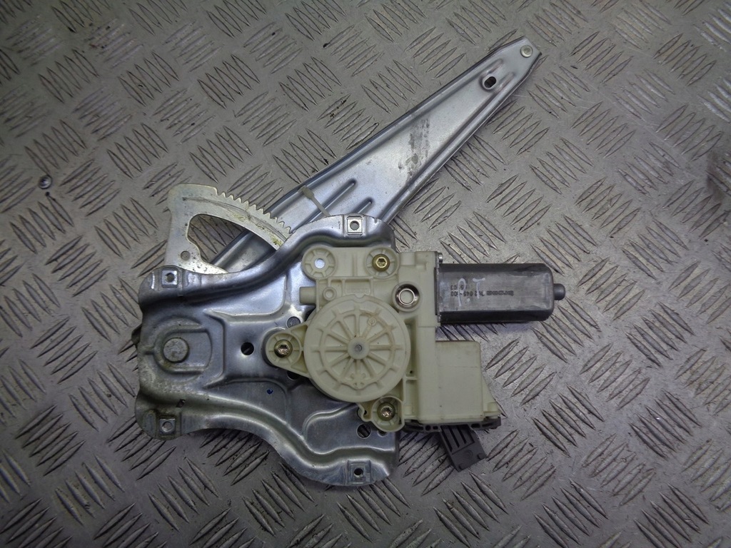 фото №1, Підйомник скло p toyota оригінальний номер 69830-05100