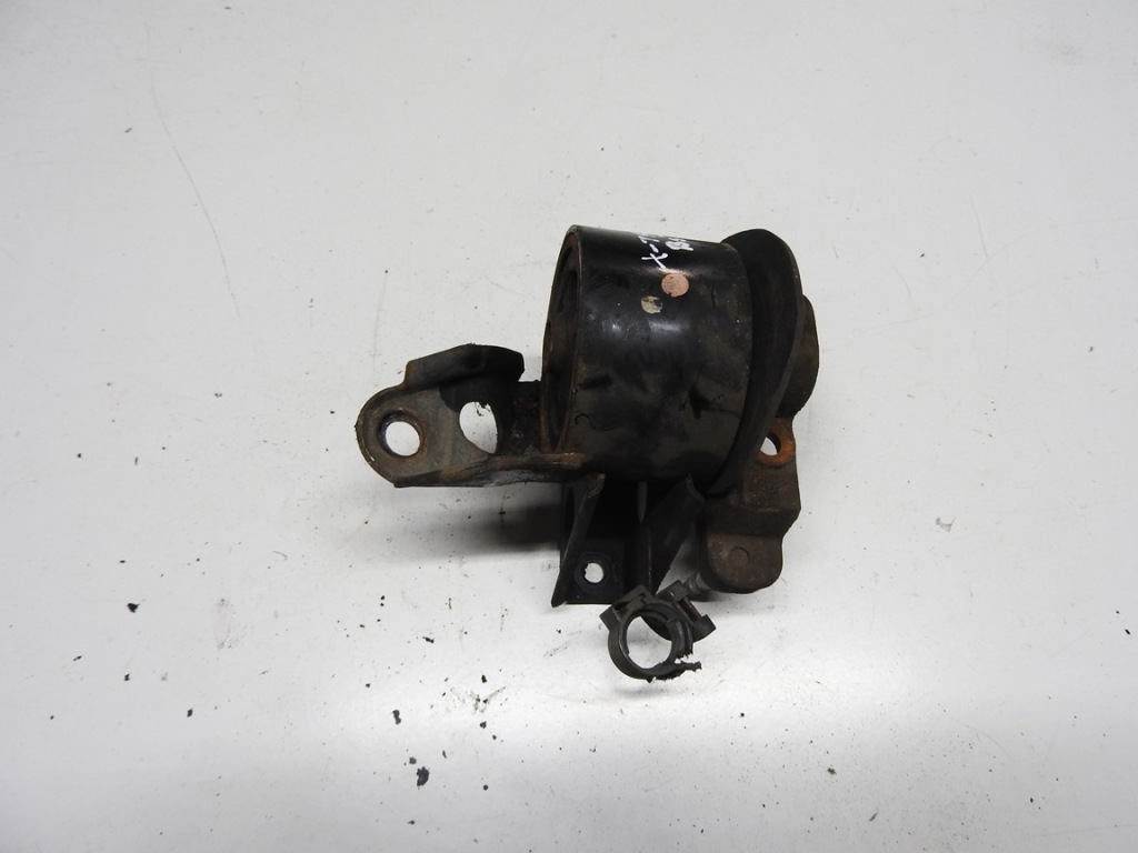 фото №6, Nissan x-trail t30 2.5 b кронштейн подушка двигателя