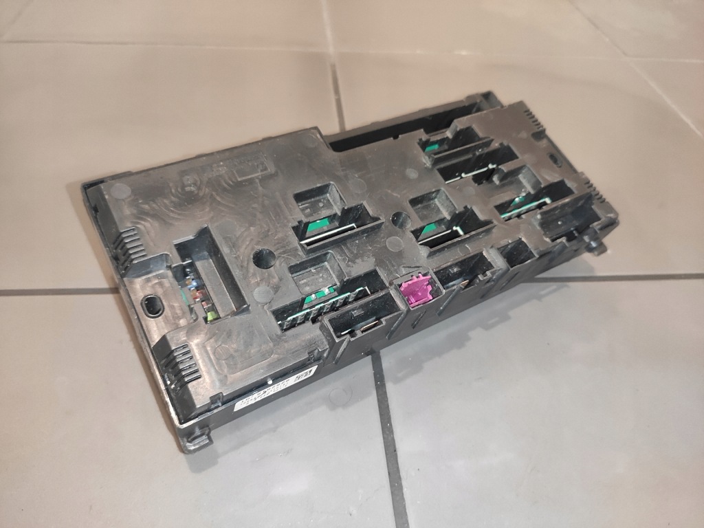 фото №9, Bmw 7 f01 f02 f10 f11 модуль коробка предохранителей 9252815