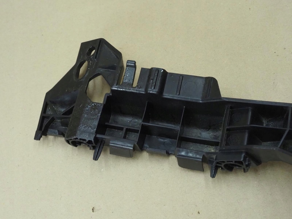 фото №12, Opel crossland x направляющая бампера левый перед 13477180