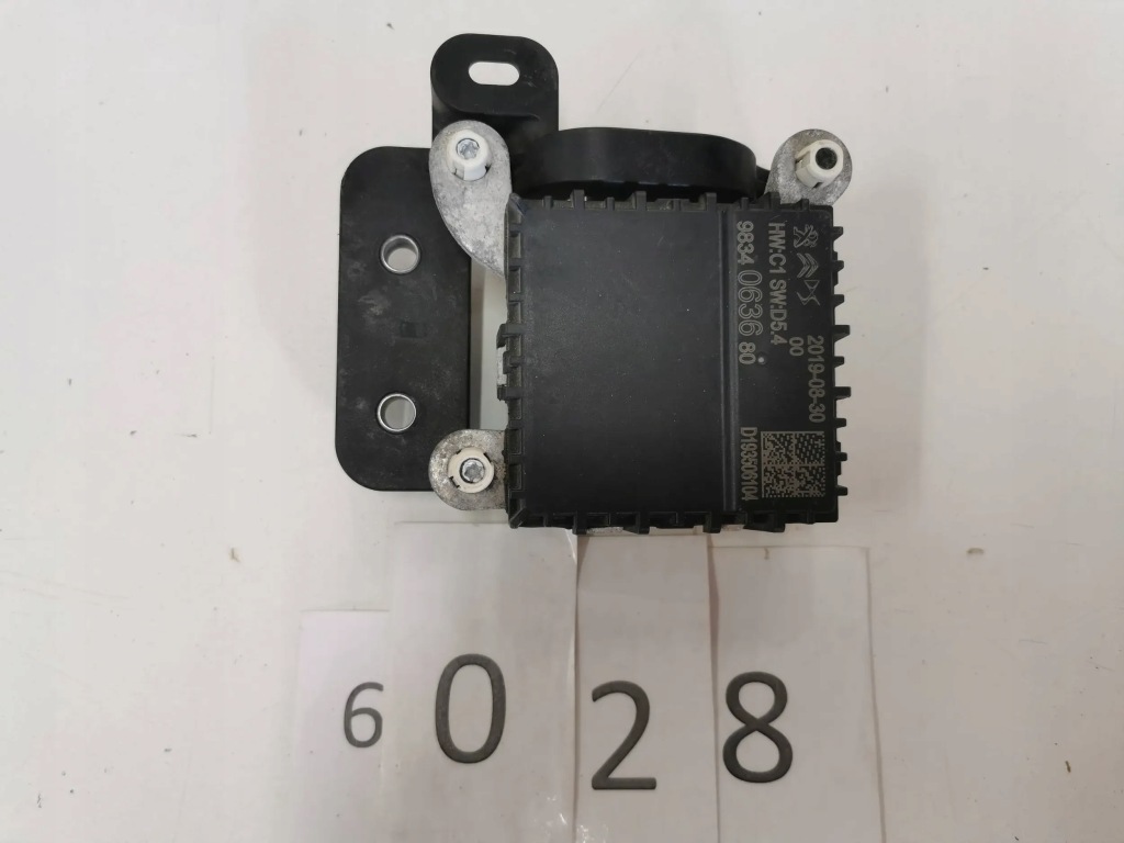 фото №1, Радар, датчик, distronic citroen c-5 aircross 9834063680 6.028