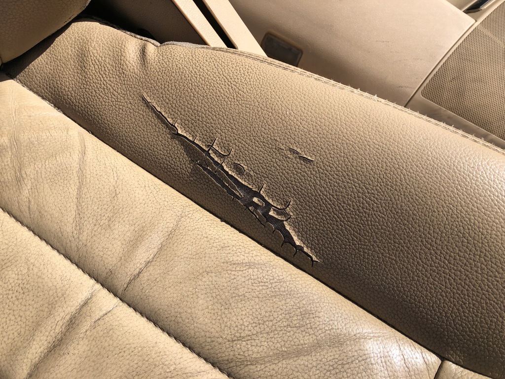 фото №6, Mercedes w251 long 05- сиденья заднее сиденье обивка кожа бежевые 6 человек