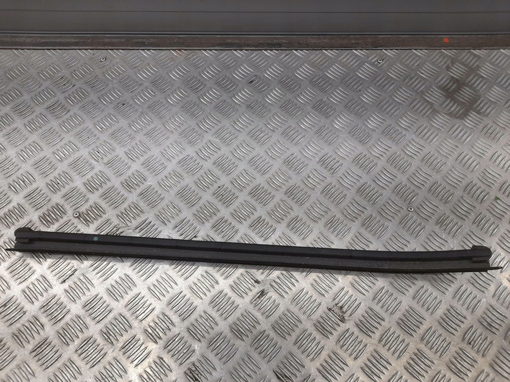 фото №6, Ford f150 2017 задня сторона ліва гумовий прокладка скло двері задніх