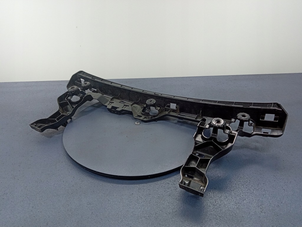 Bmw 1 f40 напрямна середній бампера задня msp 8496655 Зі Шроту