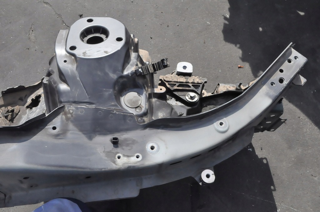 фото №3, Volvo xc60 ii чверть підкрилок лонжерон права перед передня