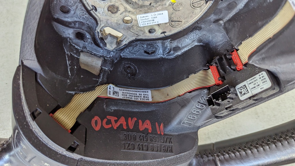 фото №7, Повітропровід шкіра мультифункція skoda octavia ii