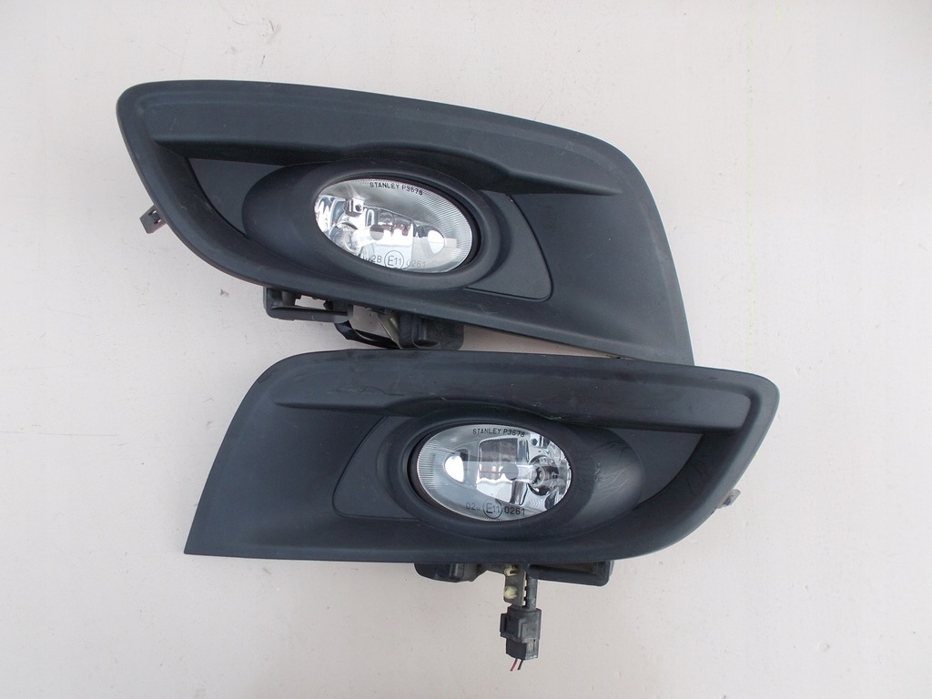 фото №1, Протитуманні фари протитуманна фара решітка права ліва mazda 3