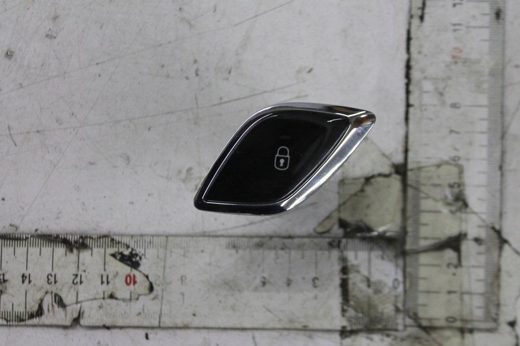 фото №1, Кнопка центрального 96656599xu citroen ds3 10-16