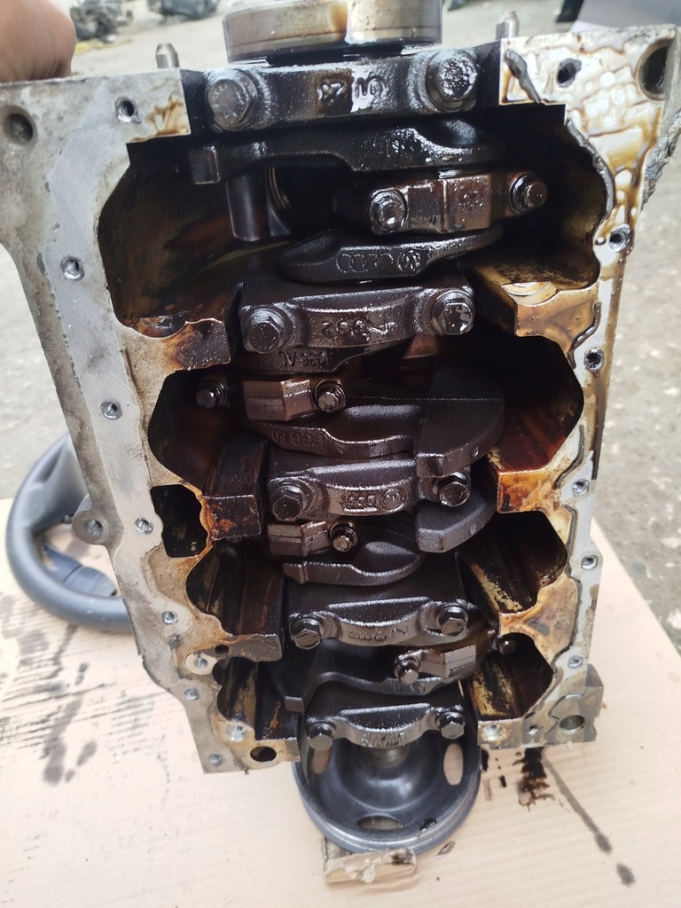 фото №11, Двигатель блок поршень шатун 1.4 fsi bln vw touran golf 5