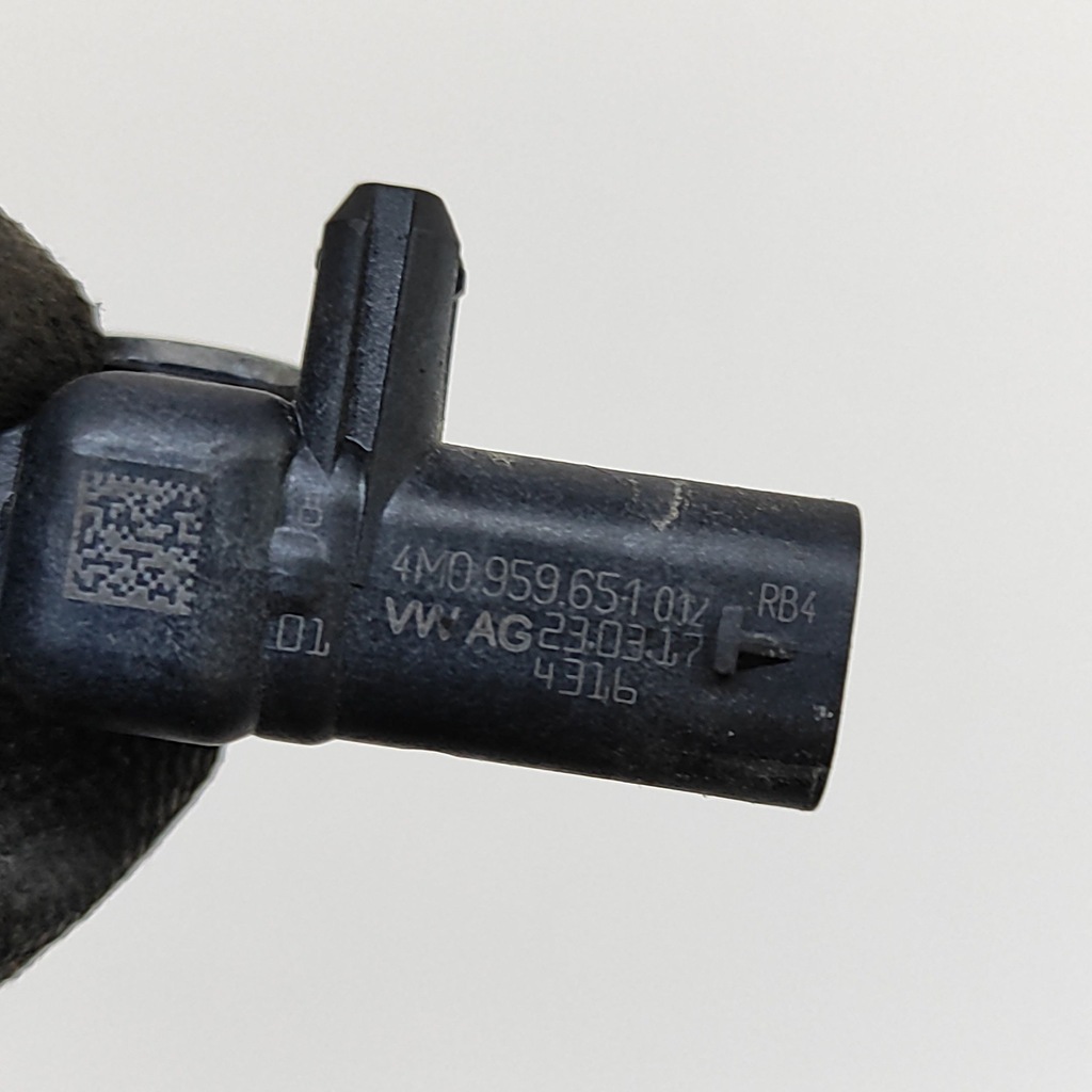 фото №6, Audi a4 allroad b9 2017 перед сторона ліва датчик удару подушка безпеки