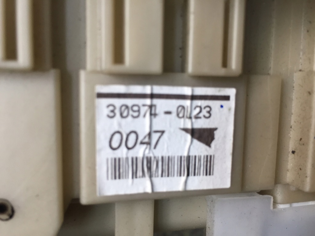 фото №7, Toyota avensis t27 блок керування двигуна 2.2 d4d 150 km ключ замок запалювання набір