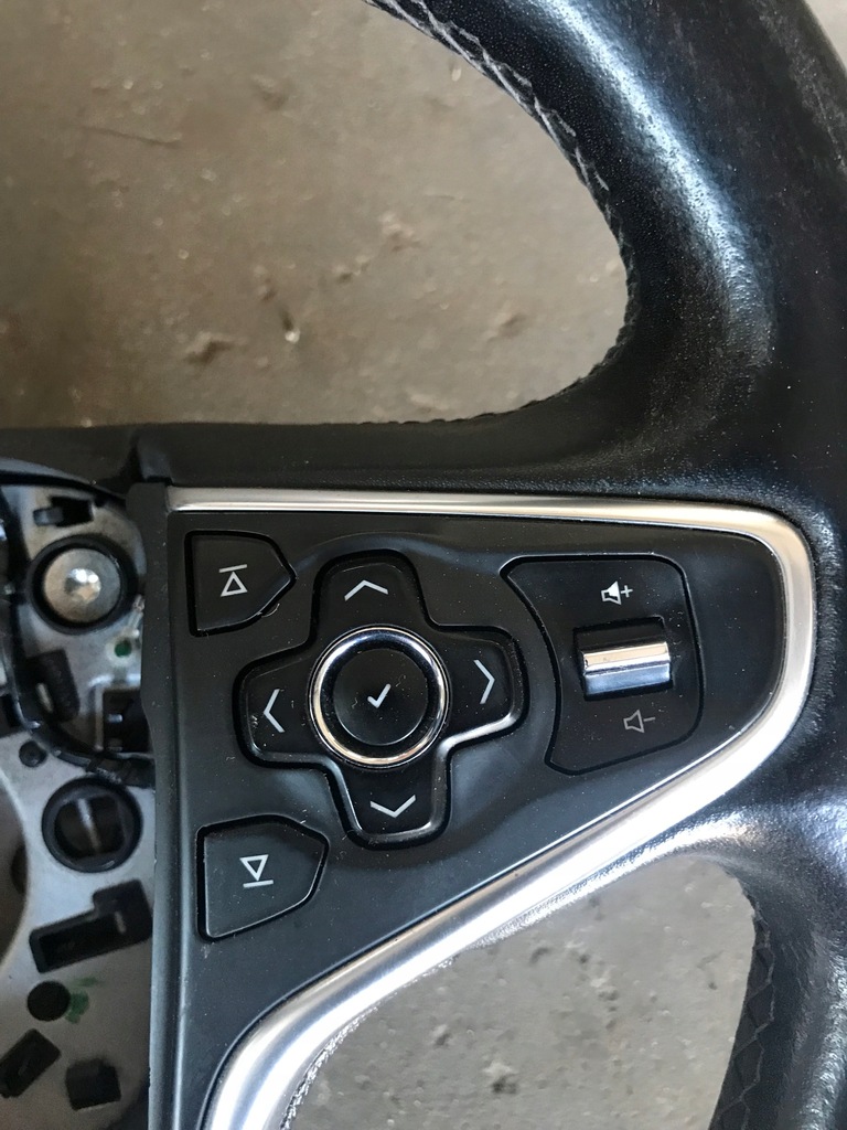 фото №5, Opel insignia воздуховод кожаный мультифункция