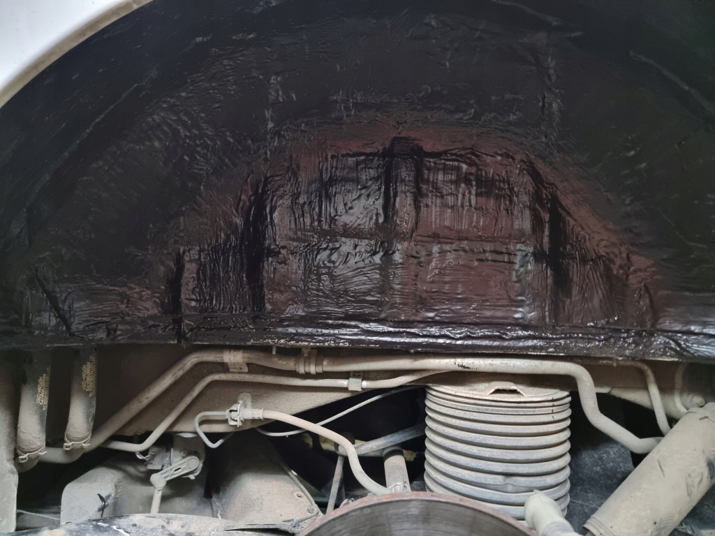 фото №14, Шумоізоляція підкрилок w автомобіль noise liquidator маса na pędzel 1kg