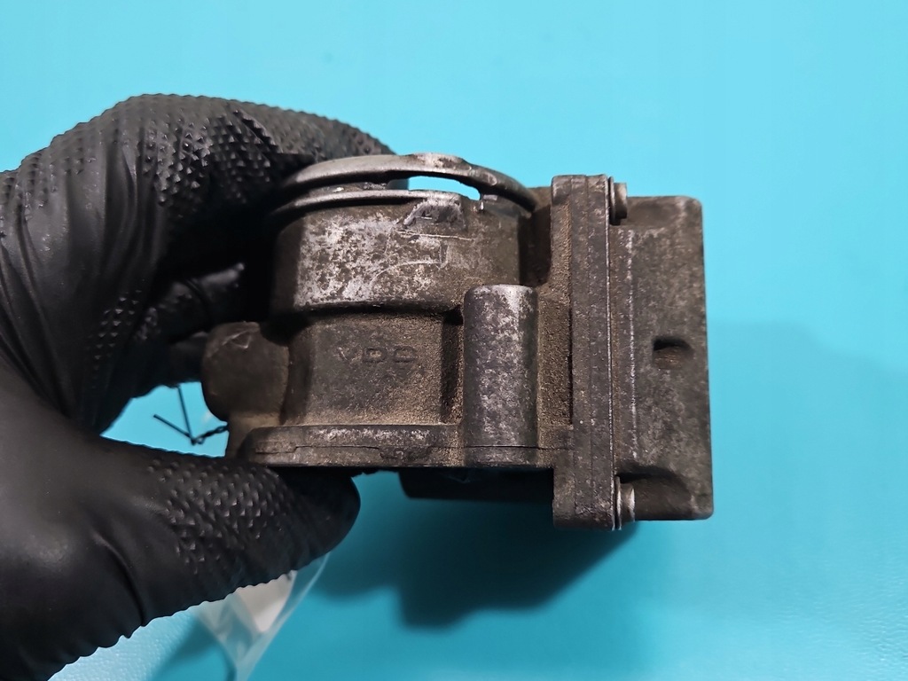 фото №6, Дроссельная заслонка skoda roomster 045128063g 1.4 tdi