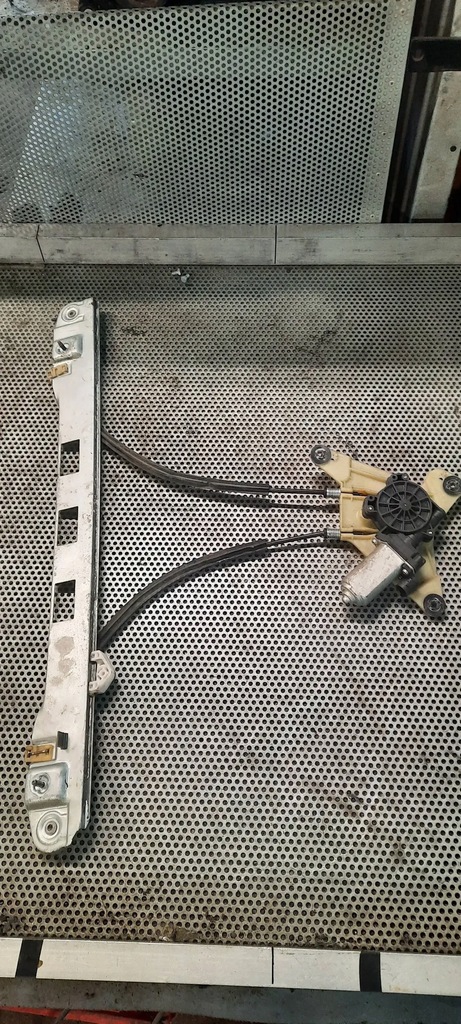 фото №2, Підйомник скло renault 807200008r master