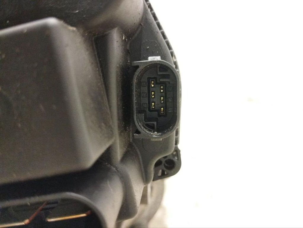 фото №12, Porsche panamera 971 2018 колонки кермові