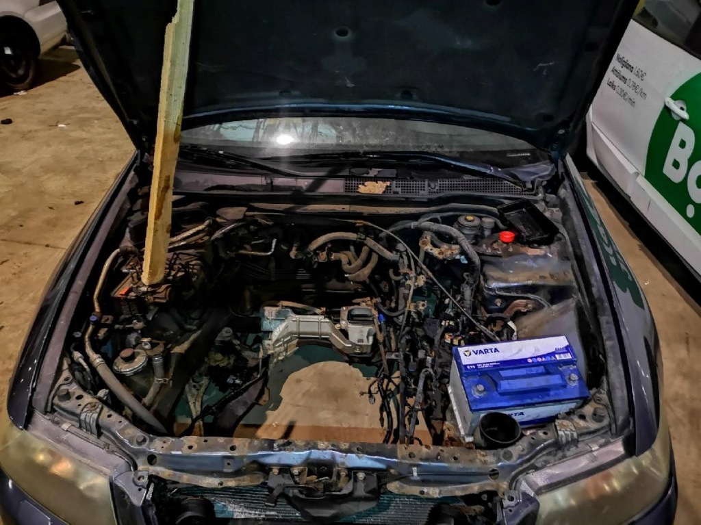 Honda accord двигатель крышка отопителя 2004 2.0l 1138002320 113800-2320 с Разборки