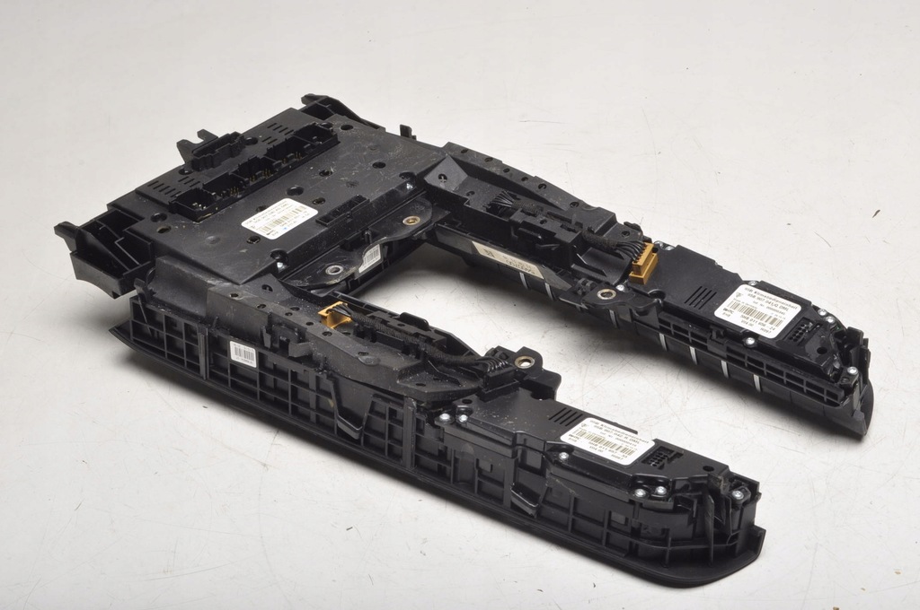 фото №13, Porsche macan панель перемикачів 95b907040ad