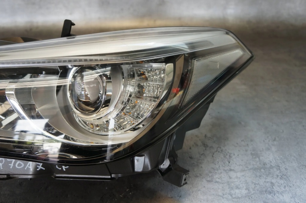 фото №3, Лампа левая фара левый перед led infiniti q70 lift