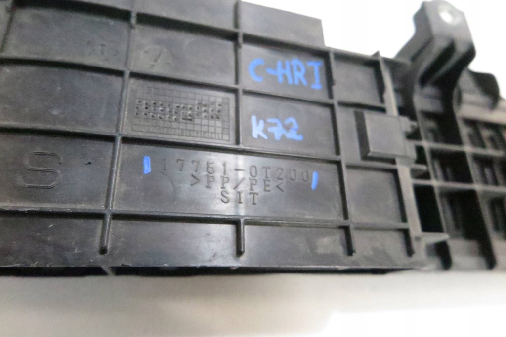 фото №12, Впуск канал повітря toyota c-hr i 17751-0t200