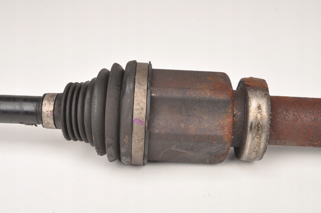 Volvo v40 2 1.6 d2 привідний вал права довга 31367627 Недорого