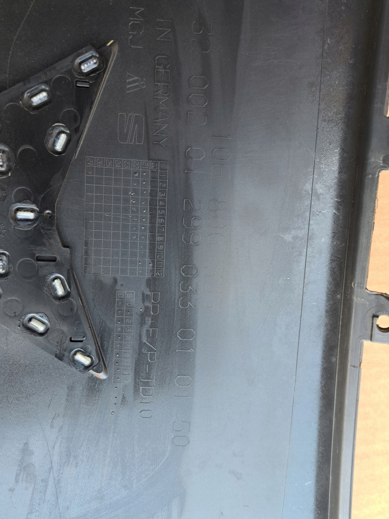 Купить Seat cupra born бампер передний