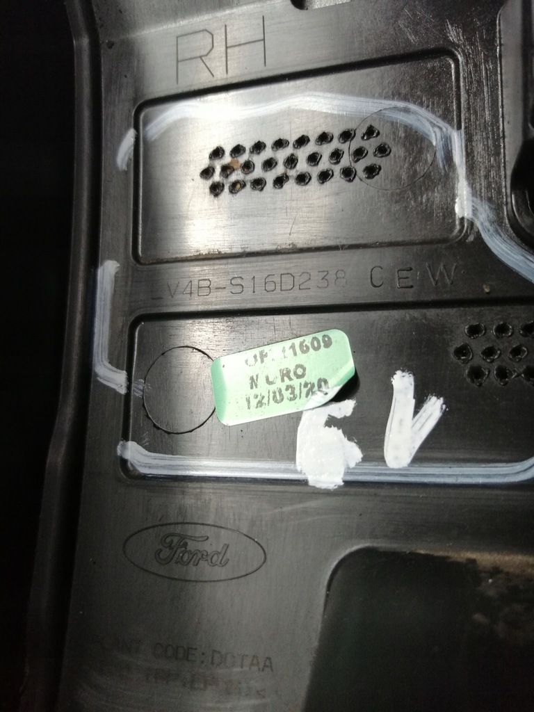 фото №14, Ford kuga mk3 st-line молдинг крила правий перед