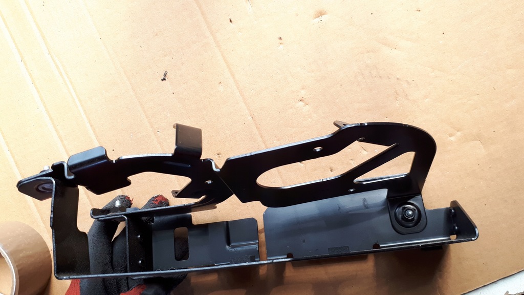 фото №9, A3 8y кронштейн компьютер блок управления 5wa907411