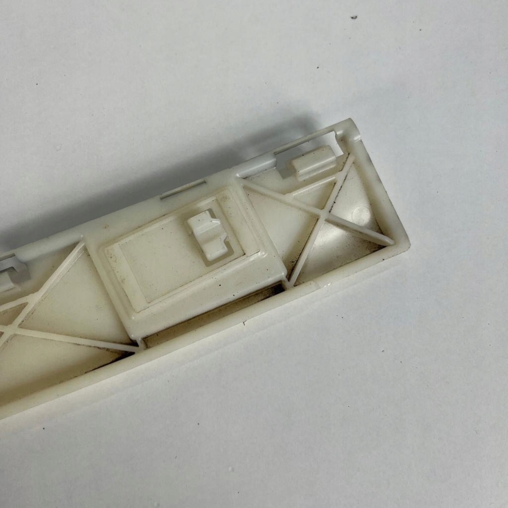 фото №12, Направляющая кронштейн кронштейн левый порог бокового bmw 1 f20 f21 оригинальный номер 51778051949