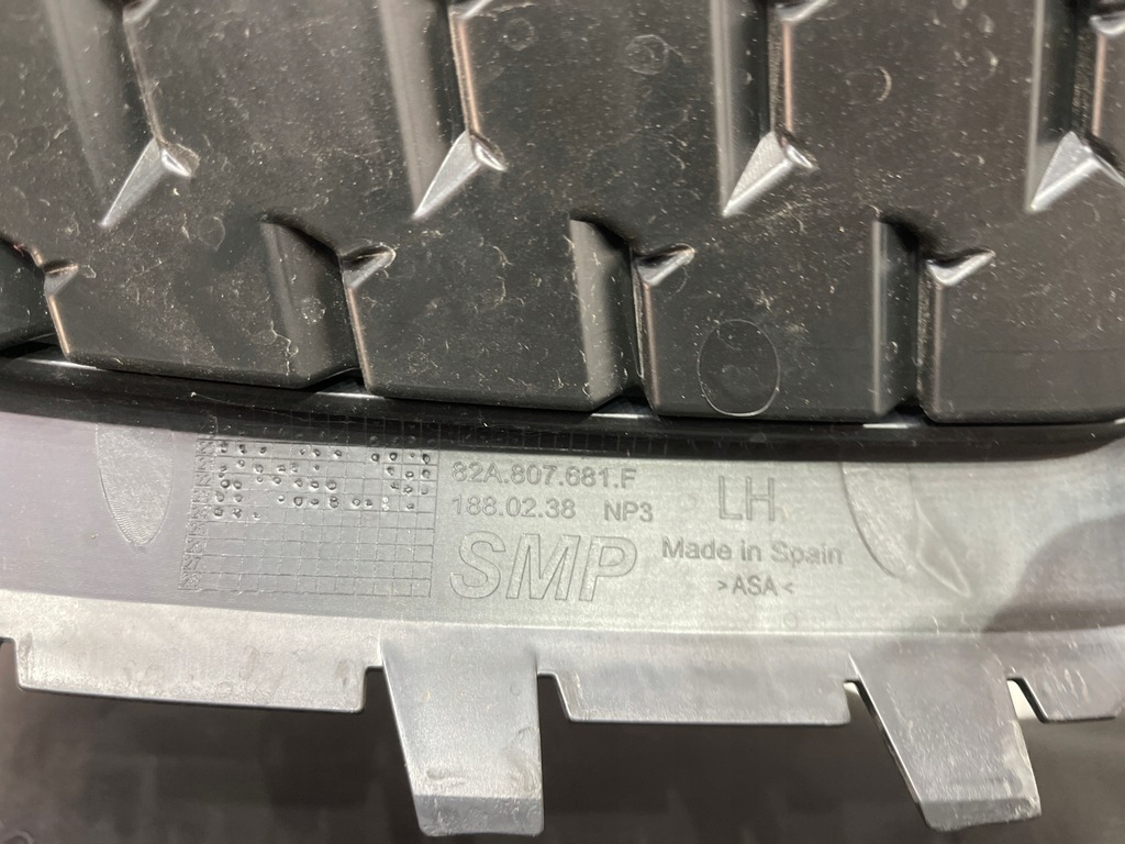 фото №8, Audi a1 82a решётка бампера левая перед 82a807681f