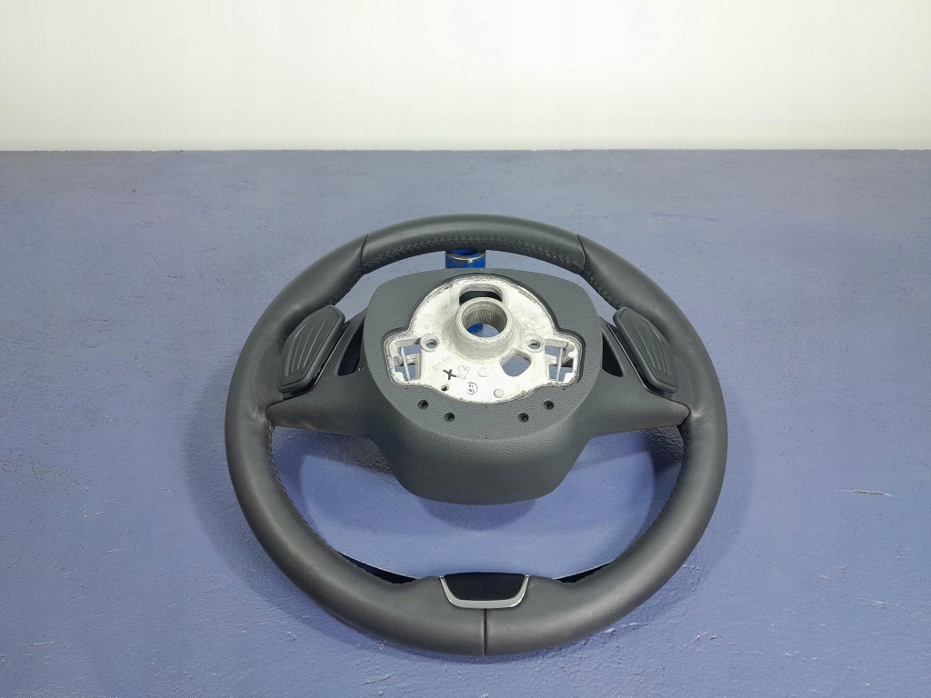 фото №7, Skoda octavia iv воздуховод многофункциональный кожаный лепестки переключения 5e3419093b