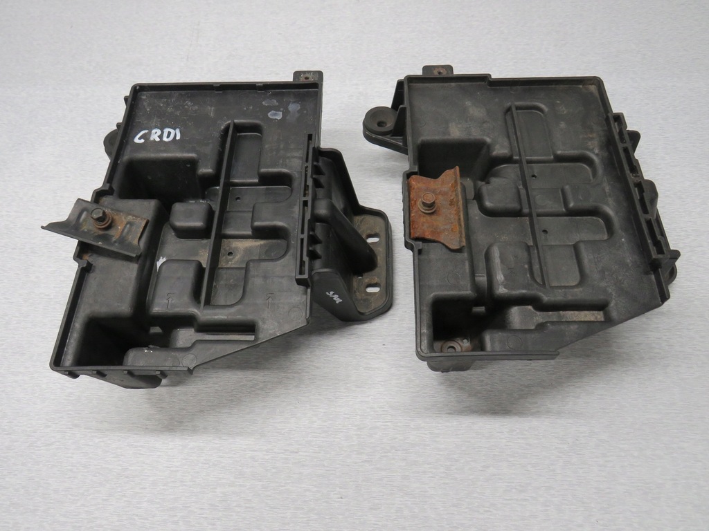 фото №1, Kia sportage iii hyundai ix35 2.0 1.7 crdi основание аккумулятор