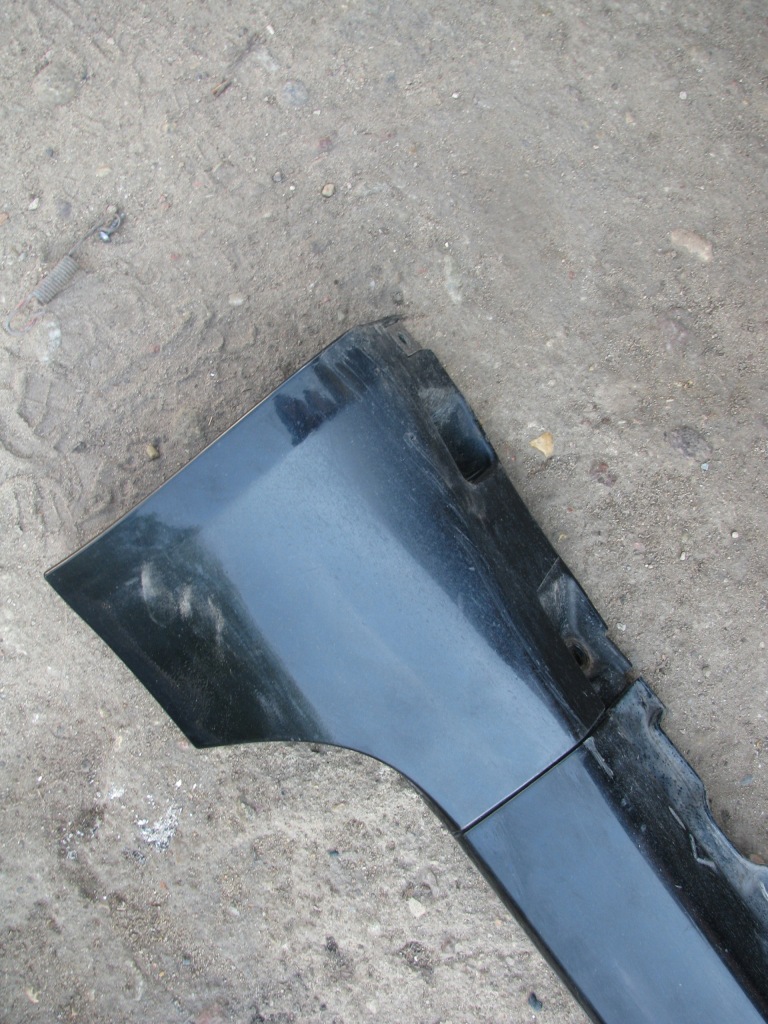 Молдинг порог левая правый  lz9y audi a4 b7 avant 8e0853859a 8e0853860a с Разборки